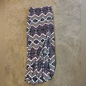 Aztec long skirt with high slit